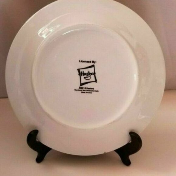 3-Piece Hasbro Transformers Bumblebee Dinner Set - Picture 6 of 6